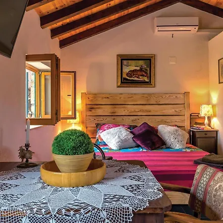 5 Bedroom Stunning In *