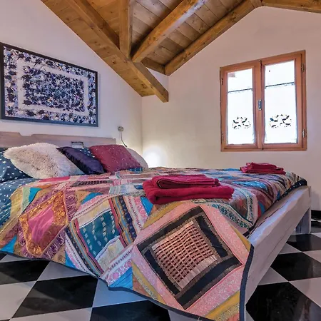 5 Bedroom Stunning In 밀나