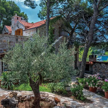 5 Bedroom Stunning In