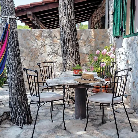 5 Bedroom Stunning In * Milna (Brac)