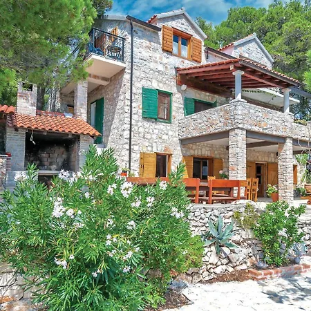 5 Bedroom Stunning In Holiday home *