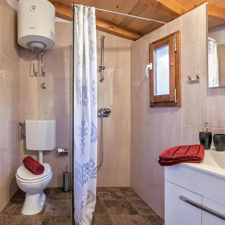 5 Bedroom Stunning In 밀나