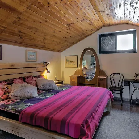 5 Bedroom Stunning In Holiday home *
