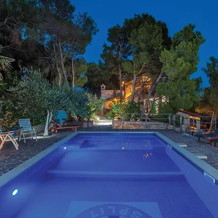5 Bedroom Stunning In * Milna (Brac)