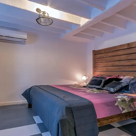 5 Bedroom Stunning In 밀나