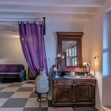 5 Bedroom Stunning In