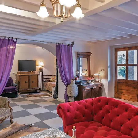 5 Bedroom Stunning In